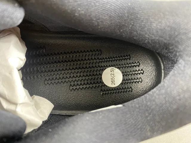Nike Gray Black Low-Top Silhouette Perforated Mesh Upper Basketball Shoes 7