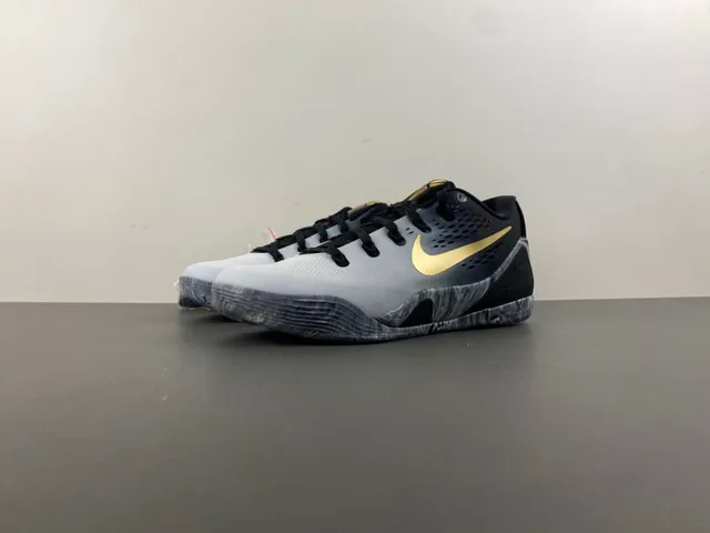 Nike Gray Black Low-Top Silhouette Perforated Mesh Upper Basketball Shoes 10