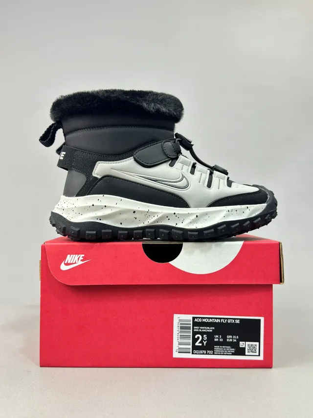 Nike Bottines de neige isolées à bout haut avec bordure en fourrure 4