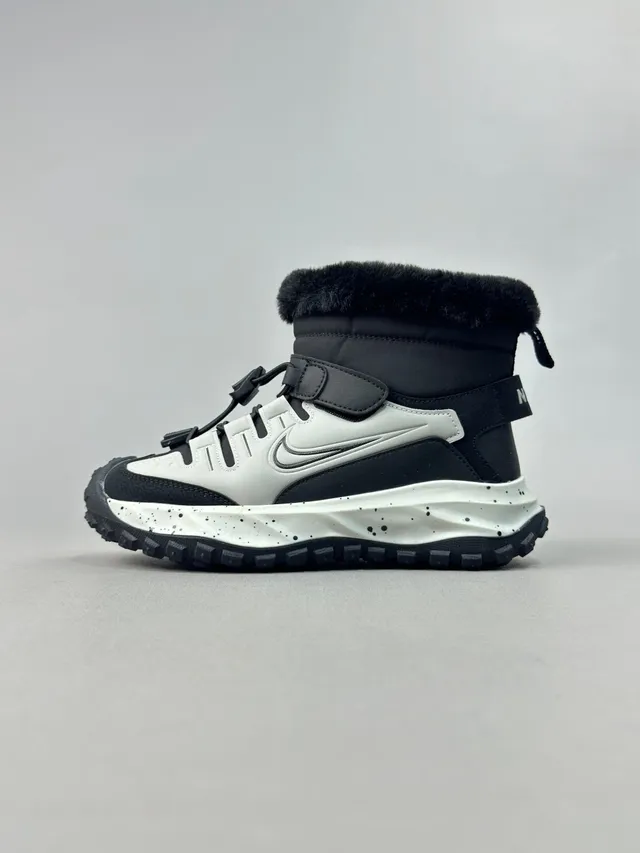 Nike Bottines de neige isolées à bout haut avec bordure en fourrure 6