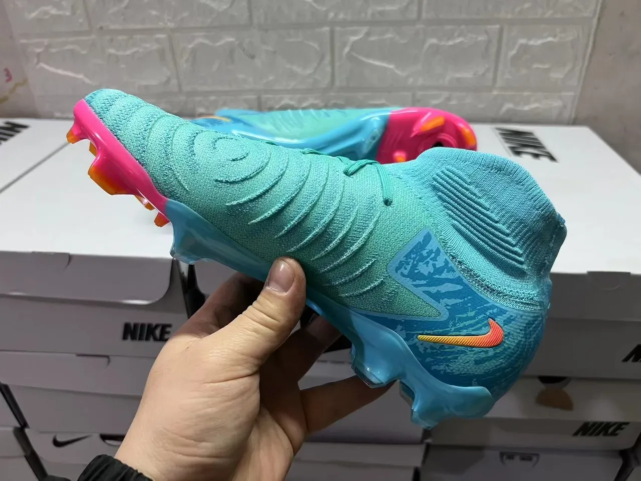 Nike Mercurial Vapor Blue Pink High-Cut Knit Upper Asymmetrical Lacing Firm-Ground Soccer Shoes 3