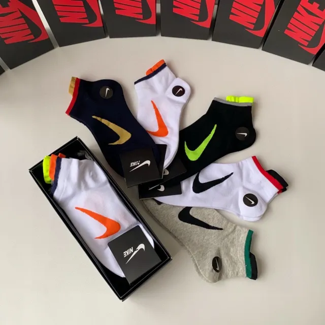 Nike বহু রঙের কম-কাট গোড়ালি বুনন নির্মাণ মোজা 1