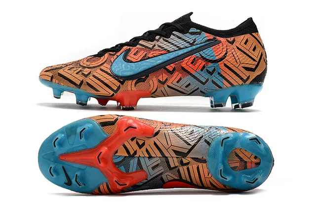 Nike Chaussures de football multicolor à coupe basse avec upper à impression graphique pour terrain ferme 6