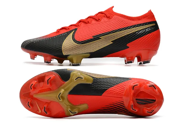 Nike Chaussures de football multicolor à coupe basse avec upper à impression graphique pour terrain ferme 12