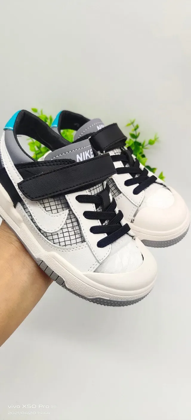 Nike Multicolor Panelled Lace-and-Velcro Kids Lifestyle Sneakers 11