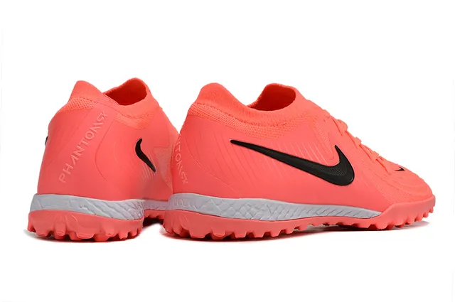 Nike Zapatillas de fútbol naranja y negro con upper de punto, cuello bajo para césped artificial 5