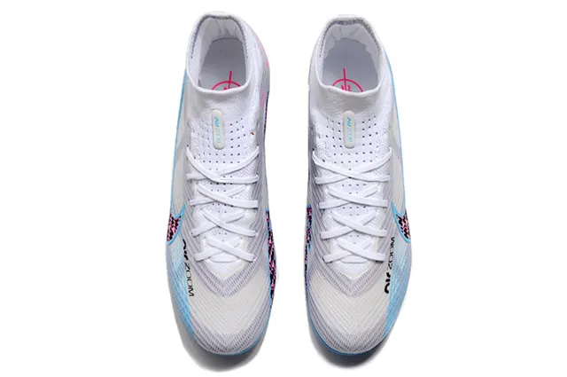 Nike Phantom GT Sapatos de futebol branco e azul com corte alto, colar de meia ajustado e solo firme 2
