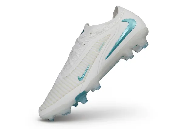 Nike Phantom GT White Blue Knit Upper Transparent TPU Cage Firm-Ground Soccer Shoes 3
