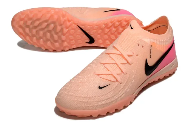 Nike Chuteiras com upper de malha rosa e laranja gradiente para turf 4