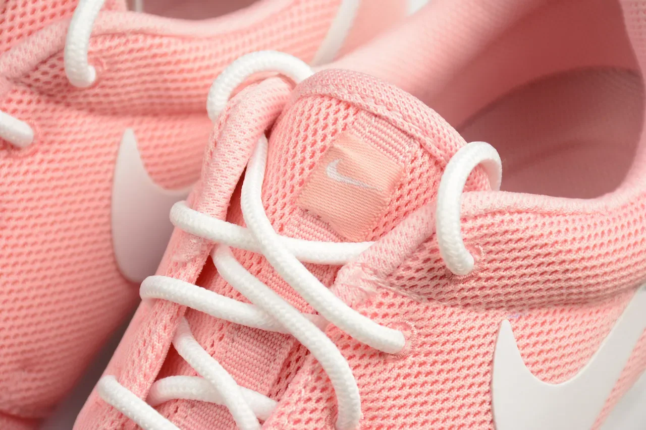 Nike Pink White Engineered Mesh Upper One-Piece Foam Midsole Lifestyle Sneakers 8