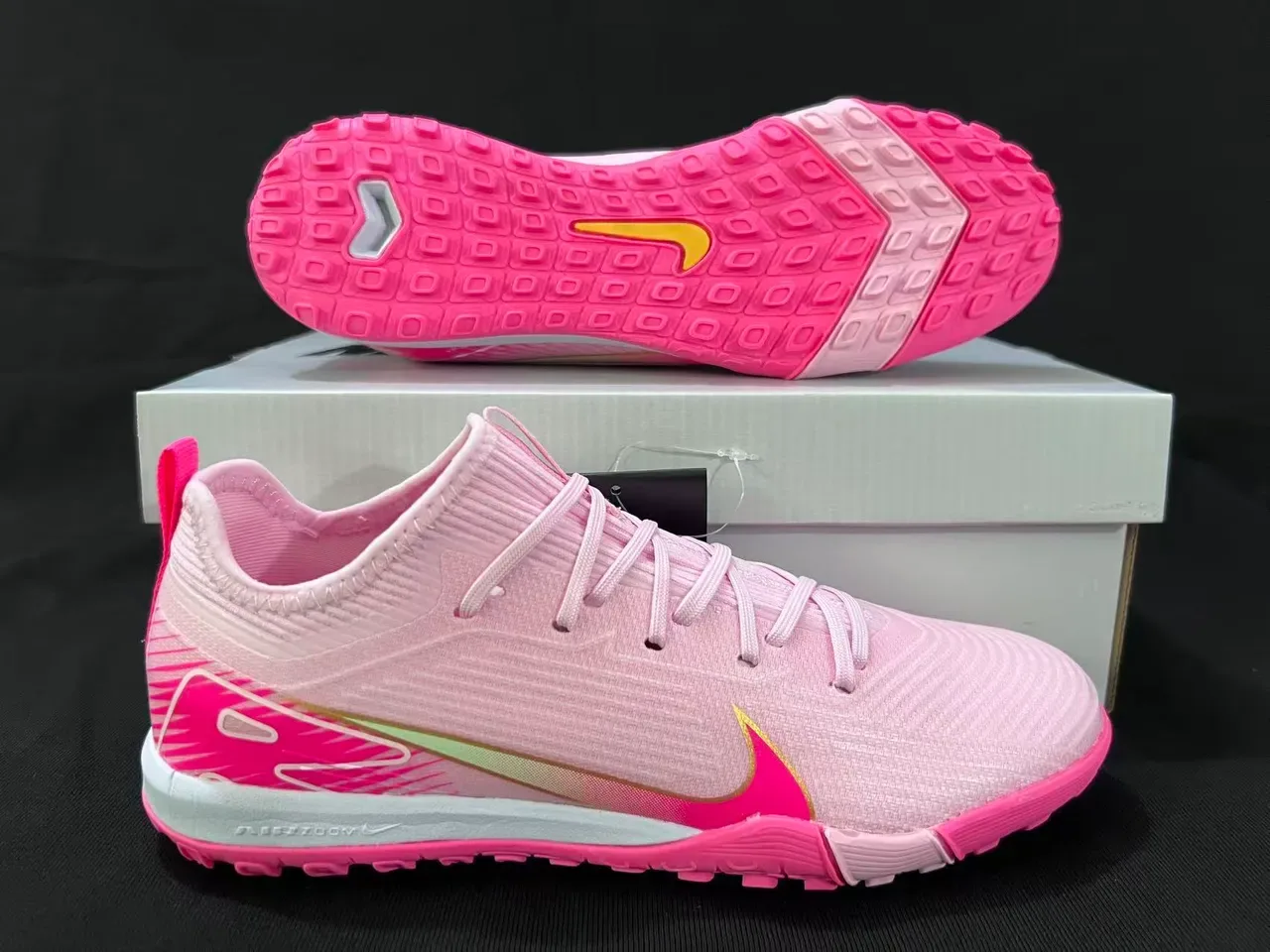 Nike Pink White Knit Upper Low-Cut Silhouette Indoor Soccer Shoes 14
