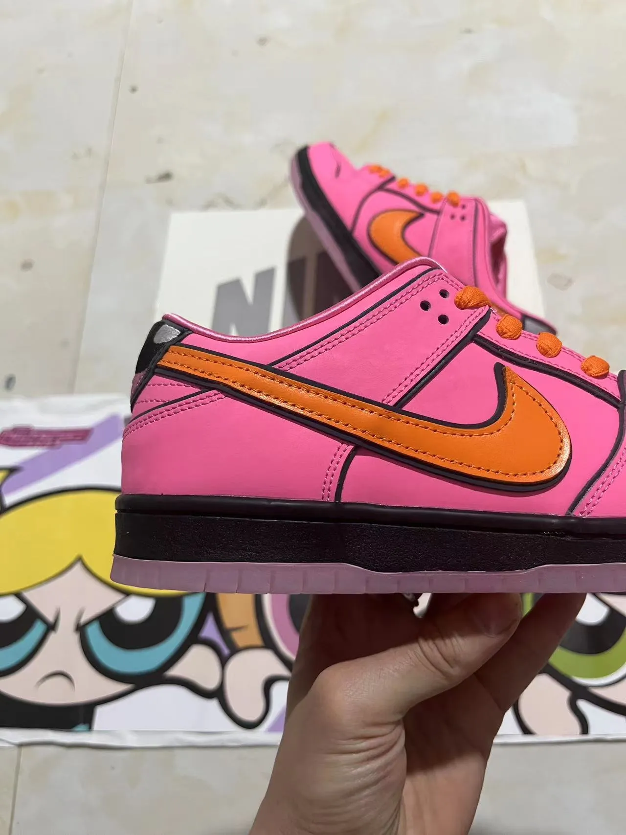 Nike SB Dunk Low 粉色橙色黑色滑板鞋 7