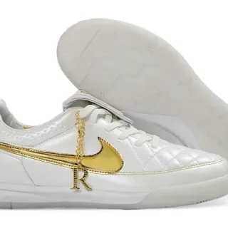 Nike Tiempo 白金 绗缝皮革鞋面 金属 Swoosh 室内足球鞋