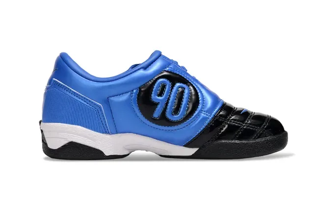 Nike Total 90 III Black Blue Glossy Synthetic Upper Lace-Up Sneakers 3