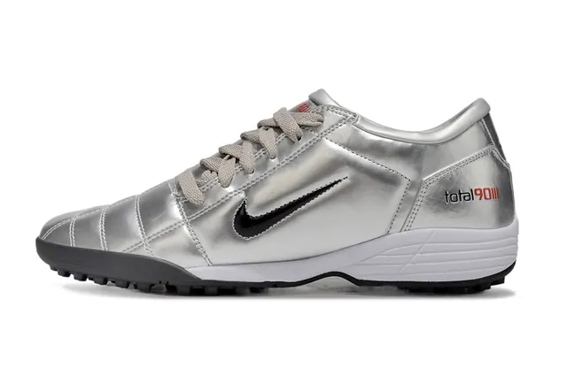 Nike Total 90 III Zapatos de fútbol Turf plateados metálicos 2