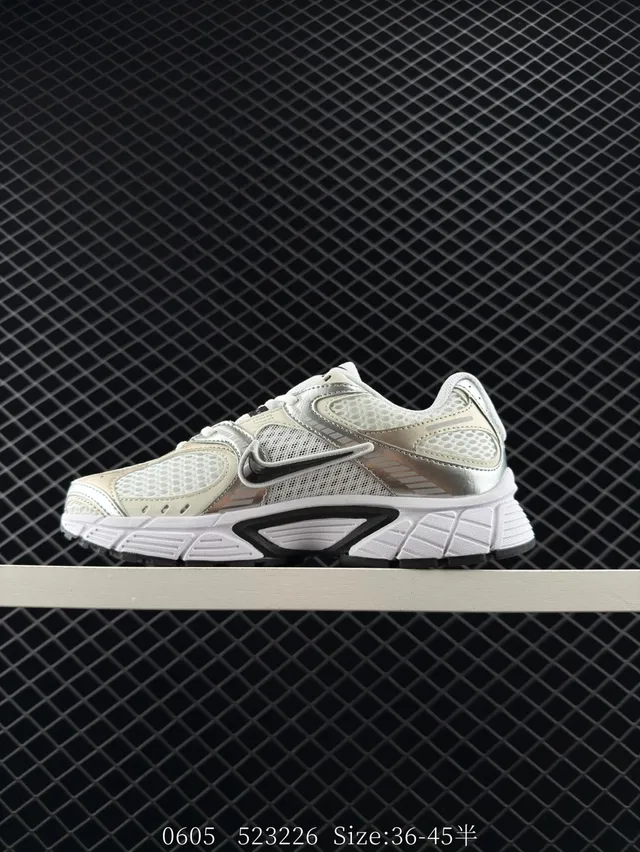 Nike V5 RNR White Silver Midsole Mesh And Synthetic Overlay Upper Chunky Sneakers 7