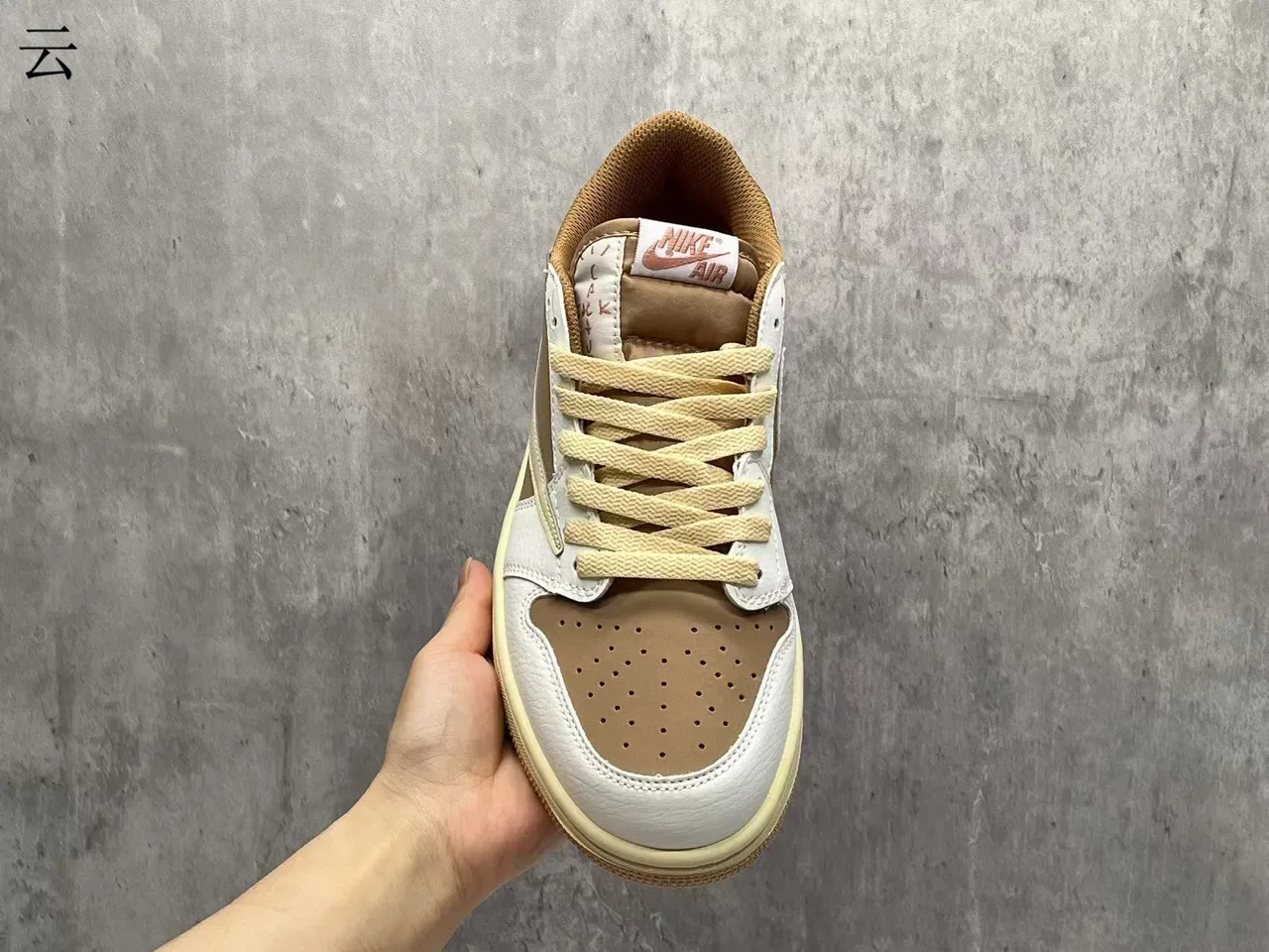 Nike White Beige Low-Top Layered Leather Lifestyle Sneakers 3