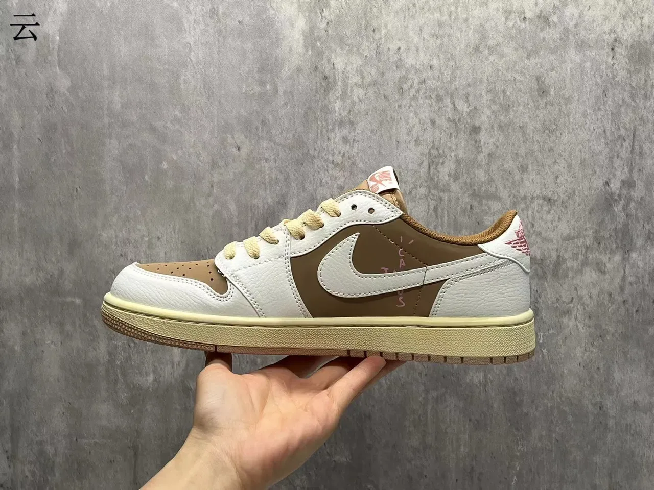 Nike White Beige Low-Top Layered Leather Lifestyle Sneakers 4