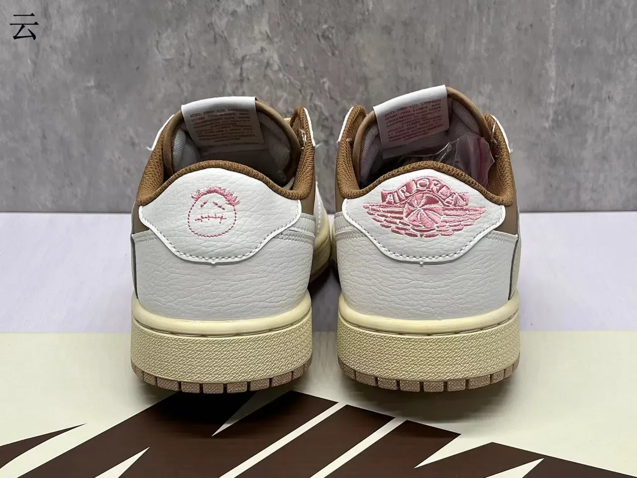 Nike White Beige Low-Top Layered Leather Lifestyle Sneakers 6