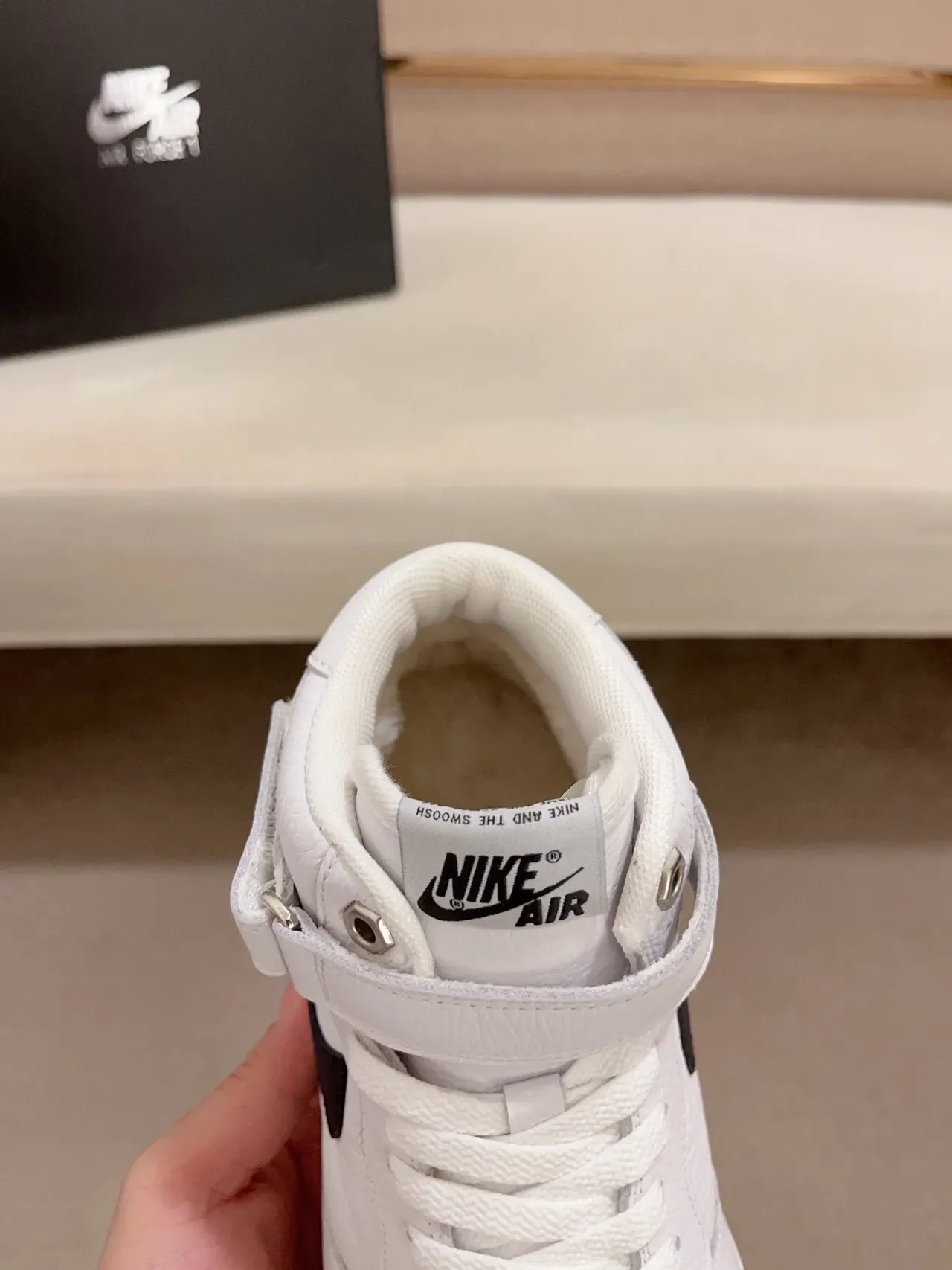 Nike White Black High-Top Leather Upper Lifestyle Sneakers 5