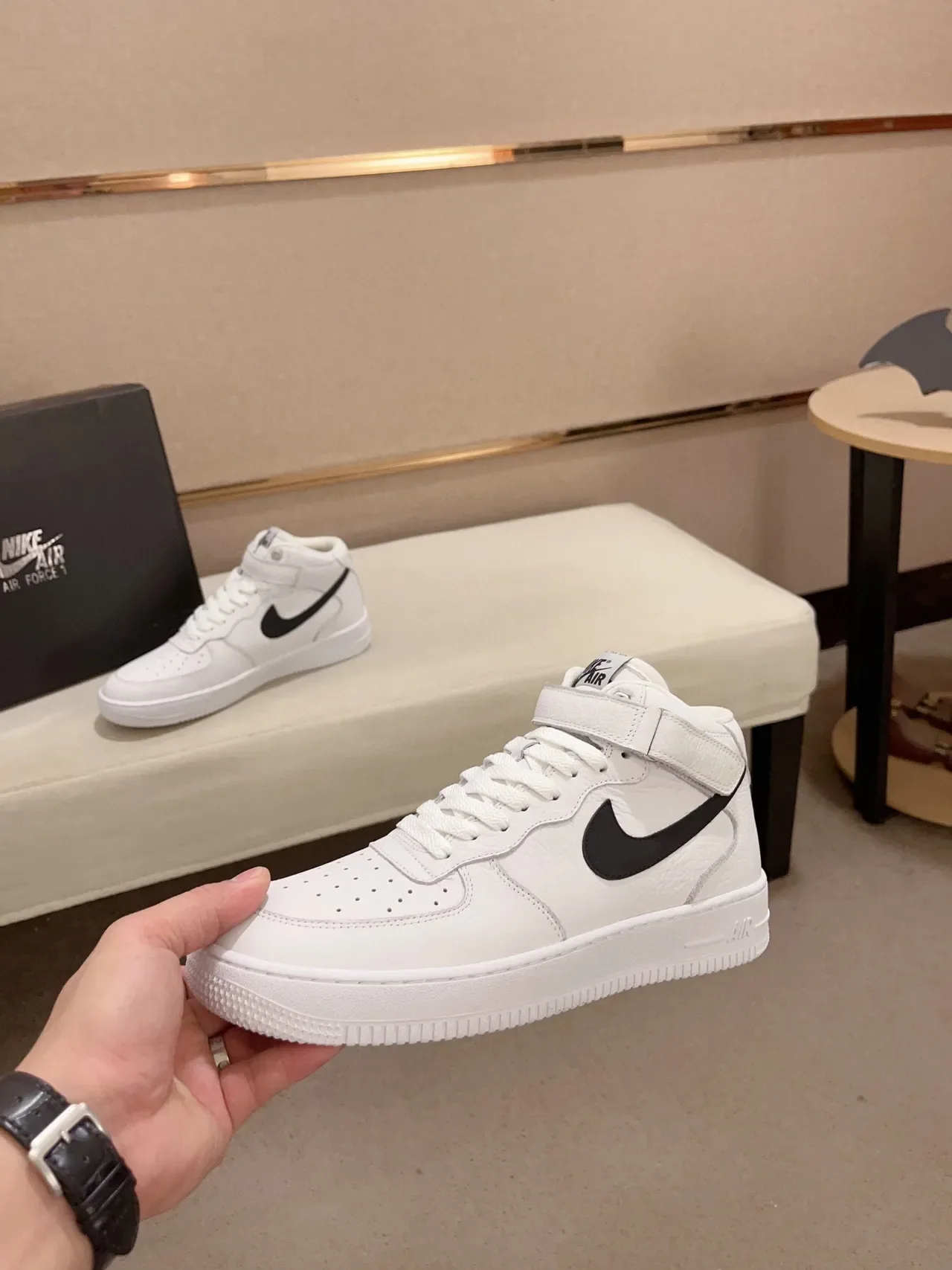 Nike White Black High-Top Leather Upper Lifestyle Sneakers 8