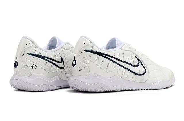 Nike Chaussures de football indoor blanches et noires tige synthétique matelée maille perforée ventilation 5