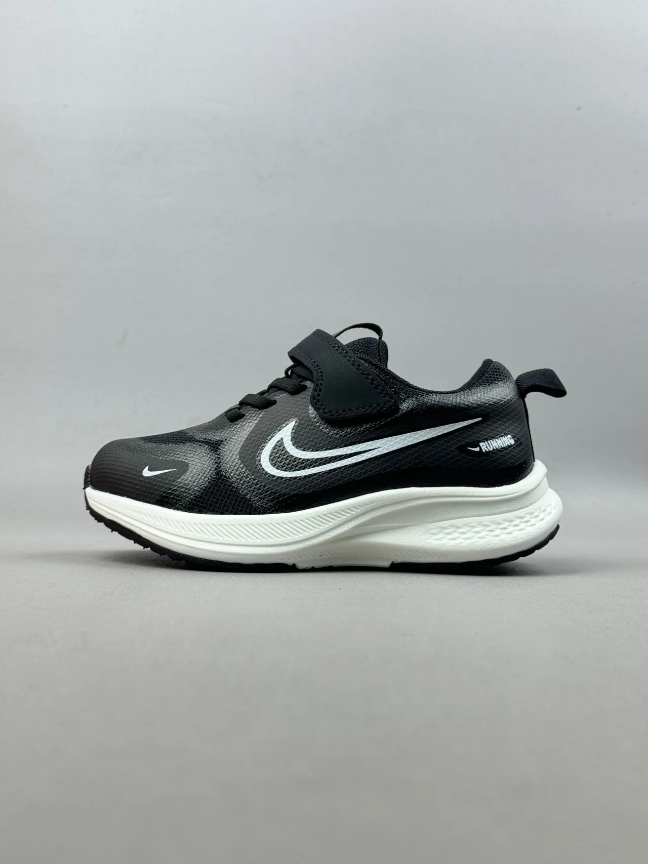 Nike White Blue Breathable Mesh Upper Color-Blocked Swoosh Running Shoes 15