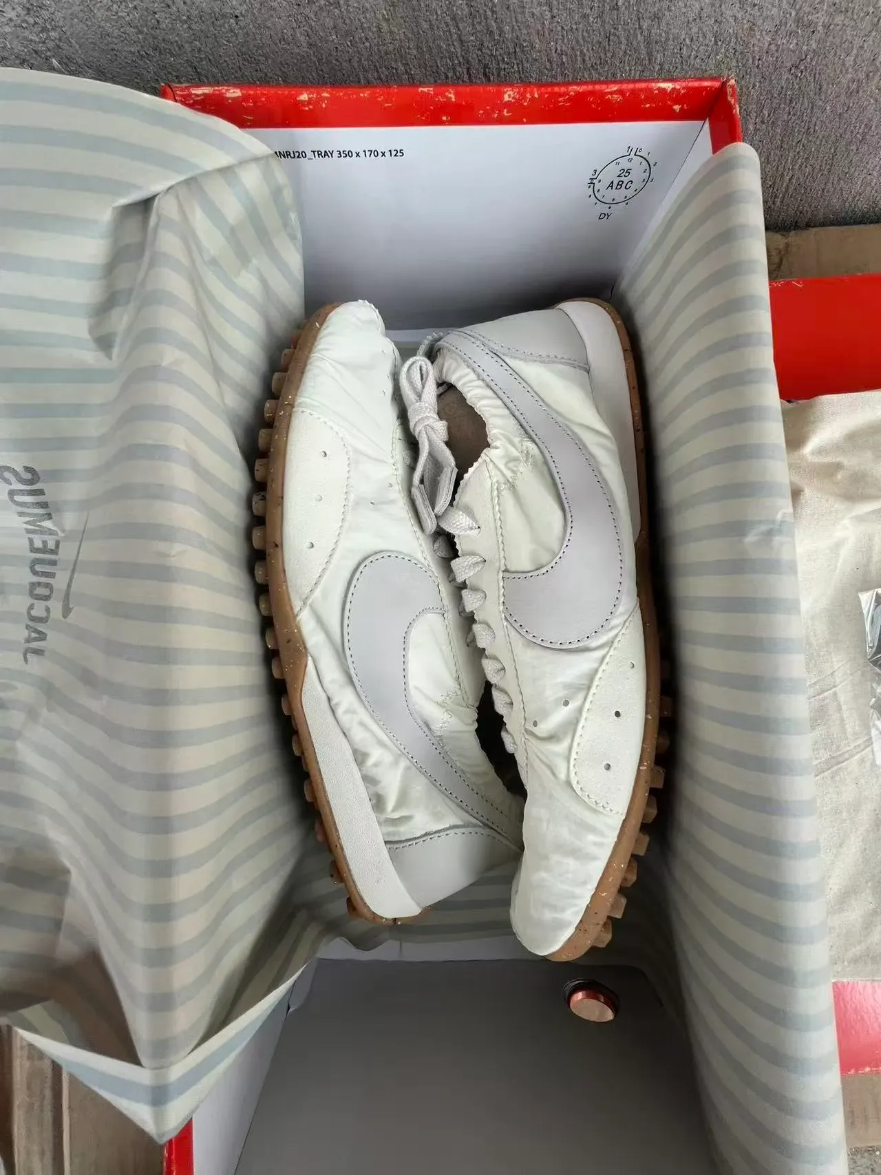 Nike White Brown Nylon Upper Tonal Swoosh Lifestyle Sneakers 9