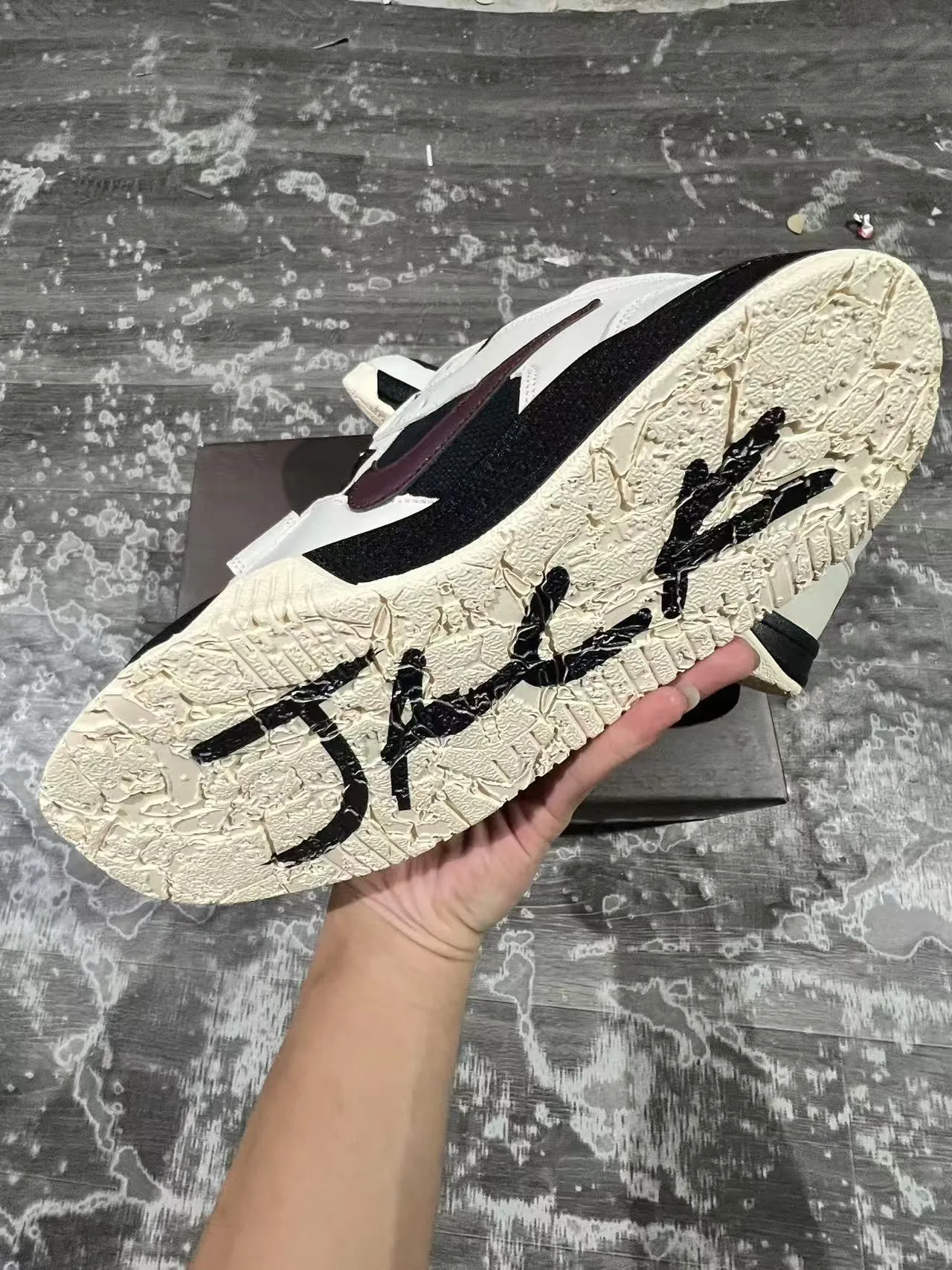 Nike White Burgundy Layered Upper Strap-Accented Vamp Lifestyle Sneakers 6