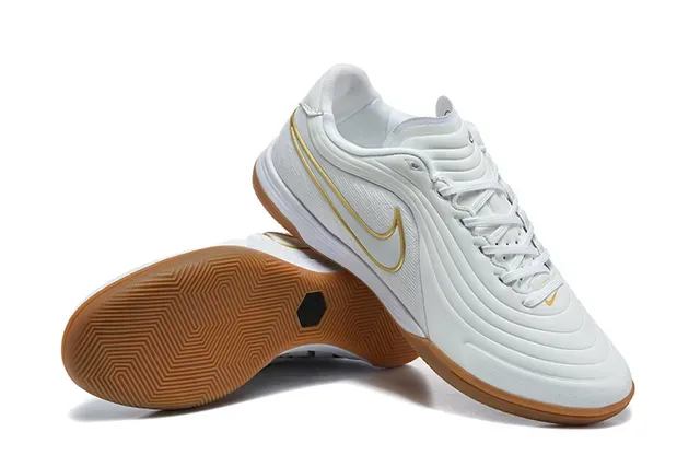 Nike White Gold Low-Top Gum Sole Indoor Soccer Shoes 7