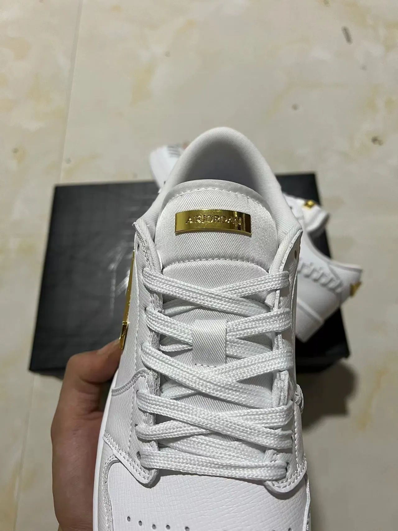 Nike White Gold Textured Leather Upper Metallic Swoosh Lifestyle Sneakers 4