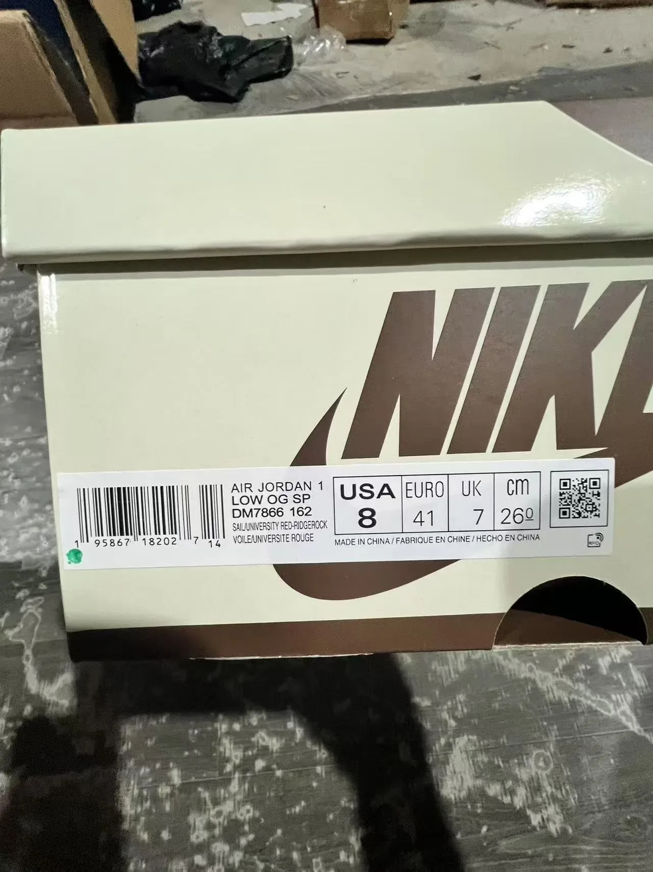 Nike White Gray Low-Top Layered Leather-Suede Lifestyle Sneakers 10