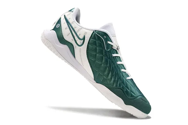 Nike Chaussures de soccer indoor blanches et vertes capuchon matelassé upper mesh perforé 3