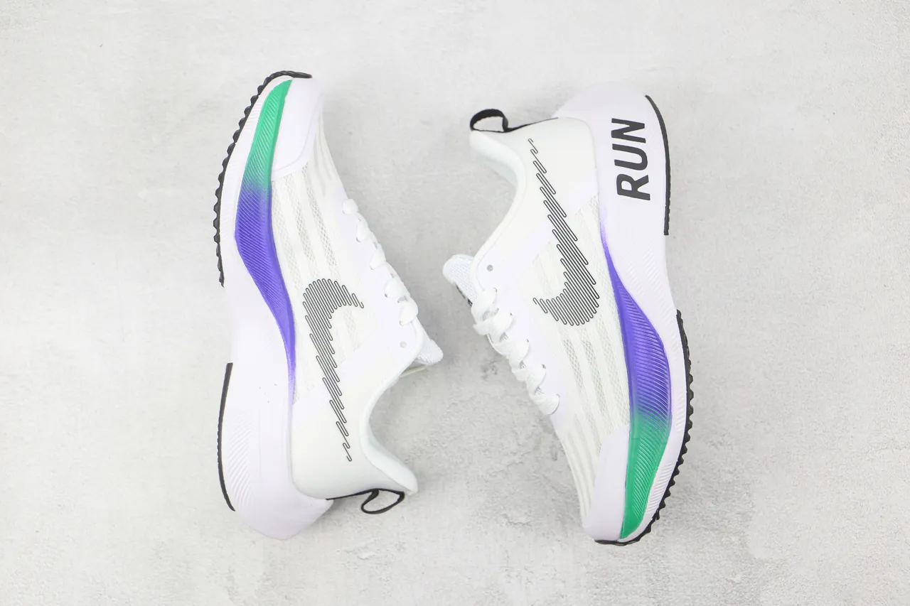 Nike White Multicolor Engineered Mesh Upper Gradient Midsole Running Shoes 9