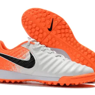 Nike সাদা কমলা নিম্ন-কাট সিন্থেটিক আপার রিবড টেক্সচার্ড ফোরফুট আর্টিফিশিয়াল-গ্রাস সকার শুজ