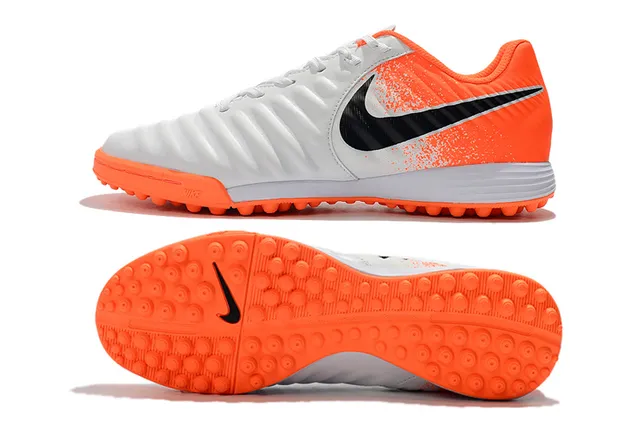 Nike أبيض برتقالي منخفض القطعة جلد صناعي طبقة مخططة نسيجة مقدمة القدم ملعب اصطناعي أحذية كرة القدم 23