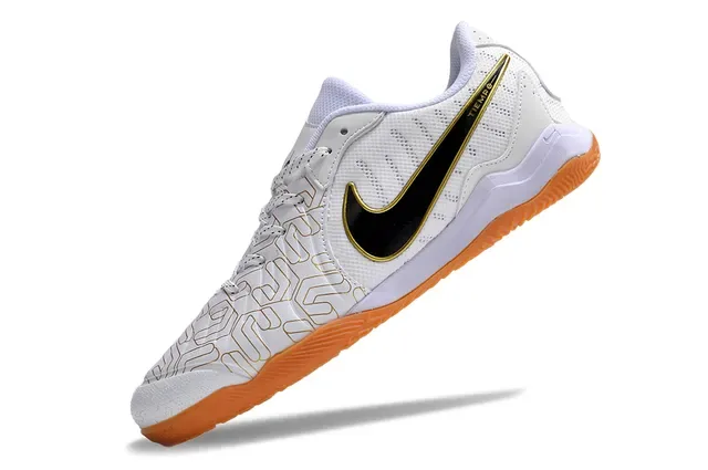 Nike Chaussures de soccer indoor low-top blanches et oranges en mesh synthétique 3