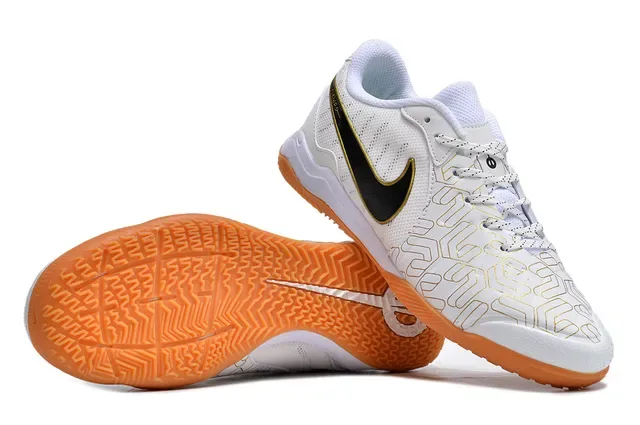 Nike Chaussures de soccer indoor low-top blanches et oranges en mesh synthétique 4
