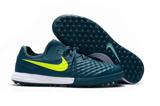 Nike sapatos de futebol para gramado sintético branco e laranja com upper sintético acolchoado e gola baixa 2