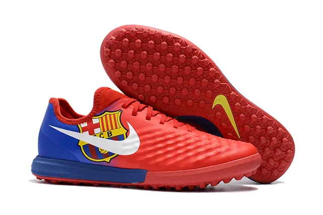 Nike sapatos de futebol para gramado sintético branco e laranja com upper sintético acolchoado e gola baixa 14