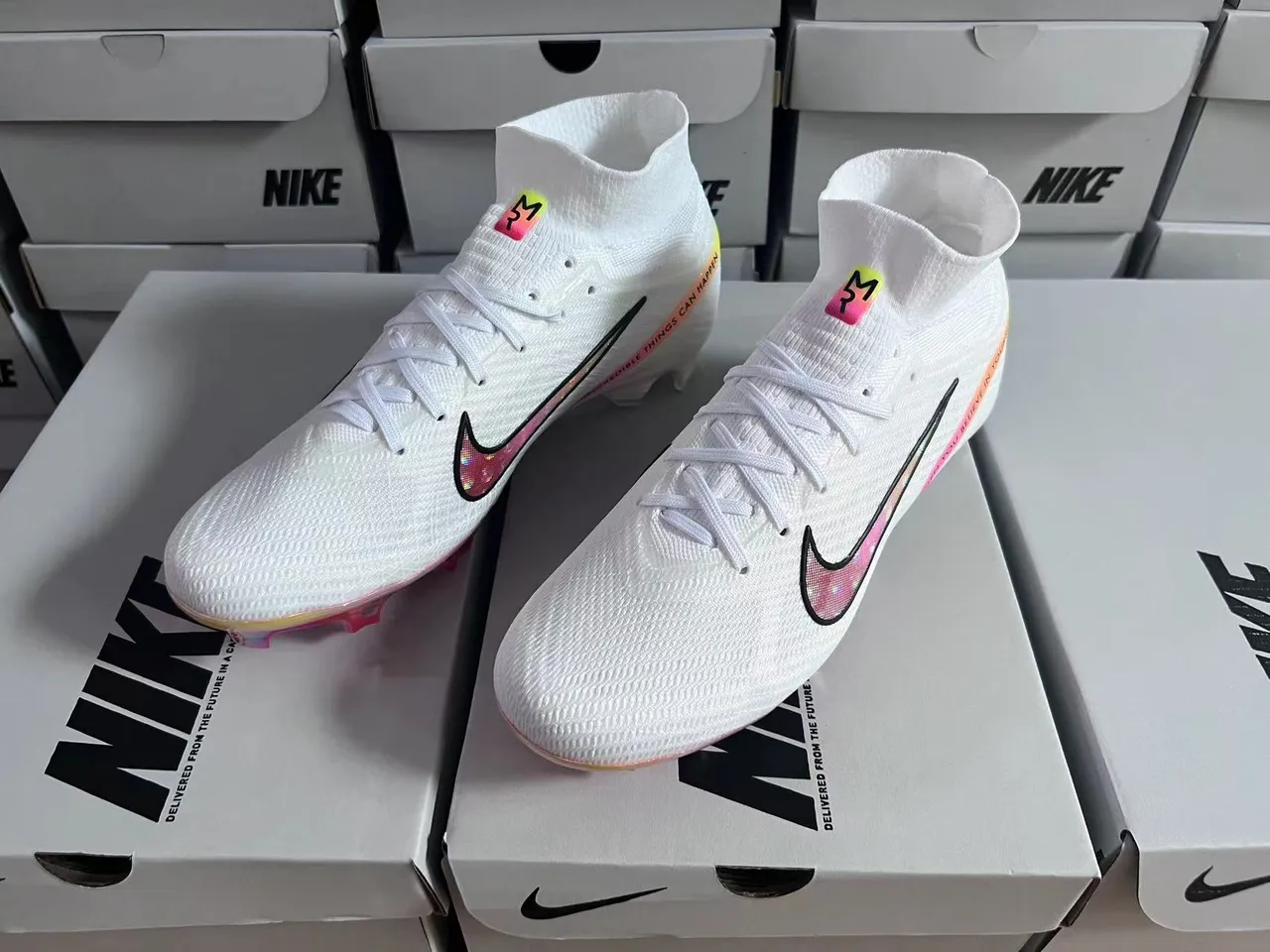 Nike White Pink High-Cut Knit Upper Translucent Gradient Sole Firm-Ground Soccer Shoes 6