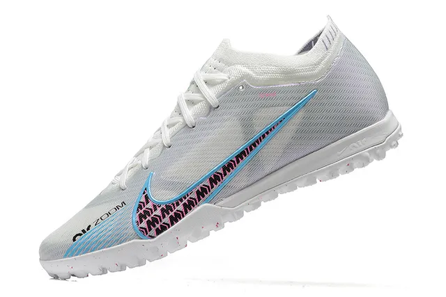 Nike White Pink Low-Cut Silhouette Engineered Mesh Upper Turf Soccer Shoes 4
