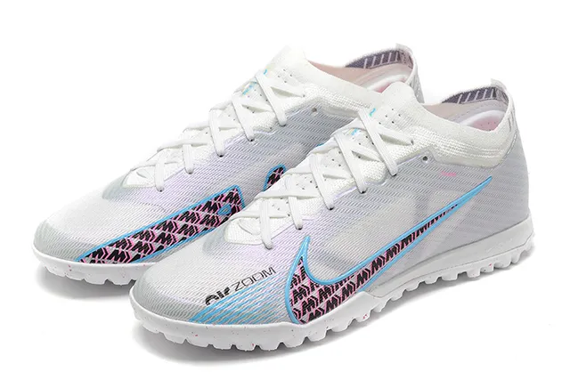 Nike White Pink Low-Cut Silhouette Engineered Mesh Upper Turf Soccer Shoes 8