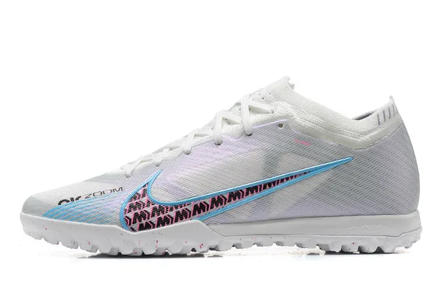 Nike White Pink Low-Cut Silhouette Engineered Mesh Upper Turf Soccer Shoes 10