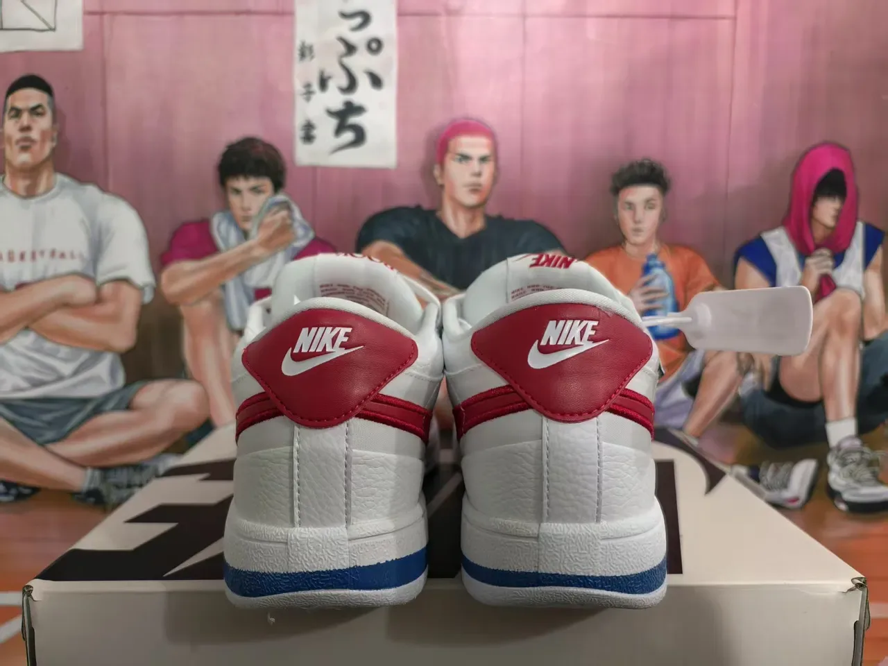 Nike White Red Blue Leather Low-Top Lifestyle Sneakers 2