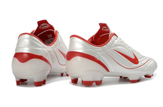 Nike White Red Low-Cut Synthetic Upper Molded Studs Firm-Ground Soccer Shoes 5