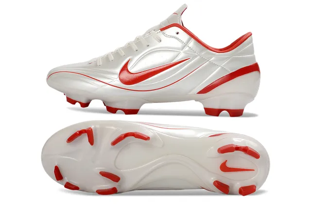 Nike White Red Low-Cut Synthetic Upper Molded Studs Firm-Ground Soccer Shoes 6