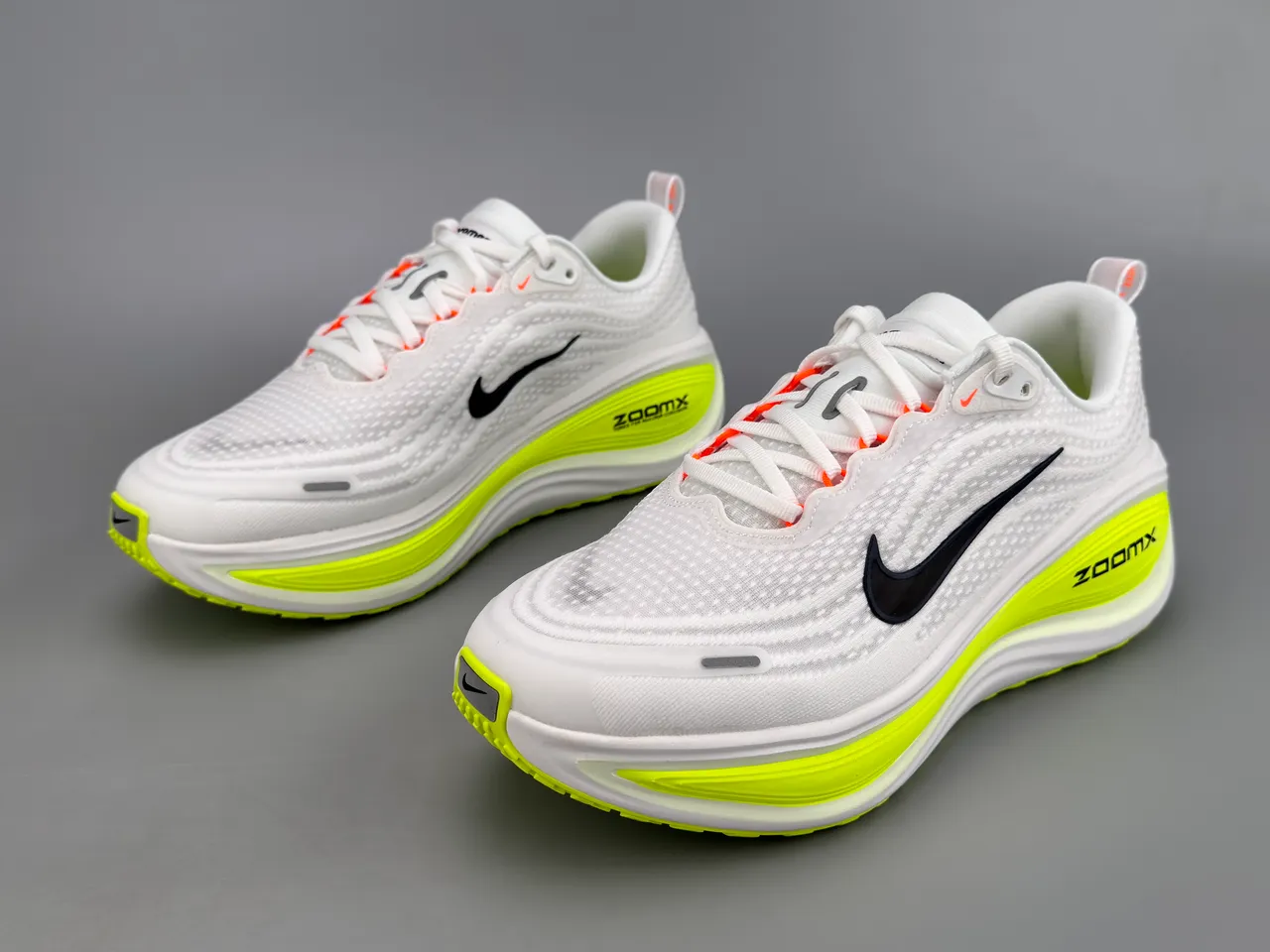 Nike White Yellow Engineered Mesh Upper Wave-Shaped ZoomX Midsole Running Shoes 5