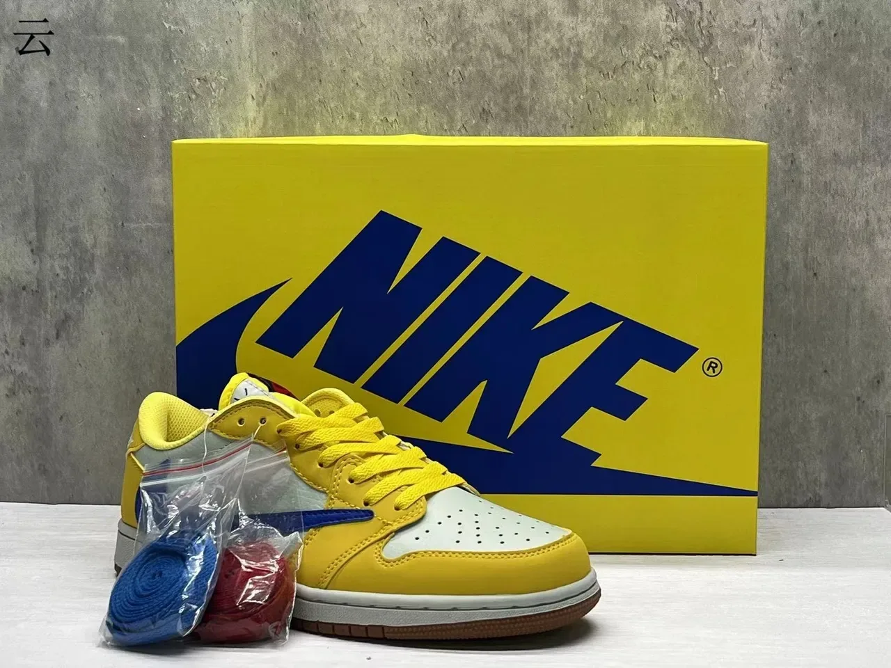Nike Yellow Blue Low-Top Panelled Leather/synthetic Upper Lifestyle Sneakers 8