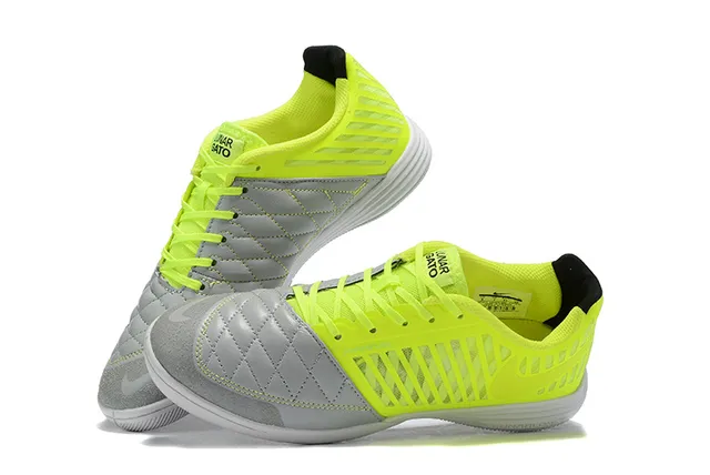 Nike Chaussures de soccer indoor jaune gris low-top matelassées à l'orteil 4